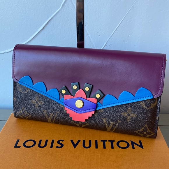 Louis Vuitton Handbags - 402. Louis Vuitton Monogram Sarah Totem Wallet  Portofeuil magenta leather 2015